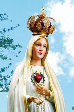 Papa Benedicto XVI Consagra a los Sacerdotes al Corazón Inmaculado de María
