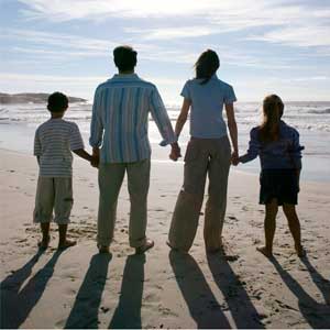 Muchos Homosexuales que Creían que no Nabía otra Opción están Casados y con Hijos