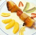 Brochetes de Frutas con Crema
