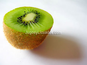 Licuado de Kiwi, Mango, Soya, Yogurth y Miel para un Corazón Saludable