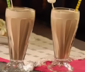 Malteada de Plátano, Café y Helado de Vainilla para Evitar la Depresión