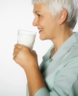 Prevenir la Osteoporosis a Través de su Dieta